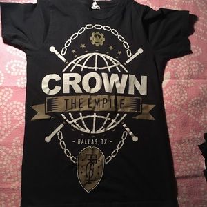 crown the empire band shirt xs